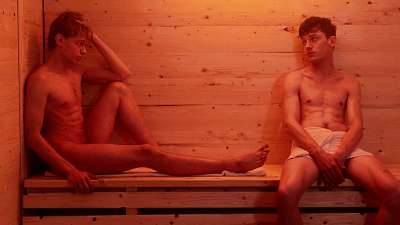 Casual Sauna – Leo Louis & Edward Terrant