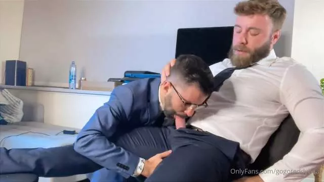 Office Bear Blowjob – Teddy Bear & Nicksluckycharms