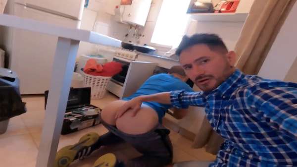 Plumbers ass working – Alex Barcelona